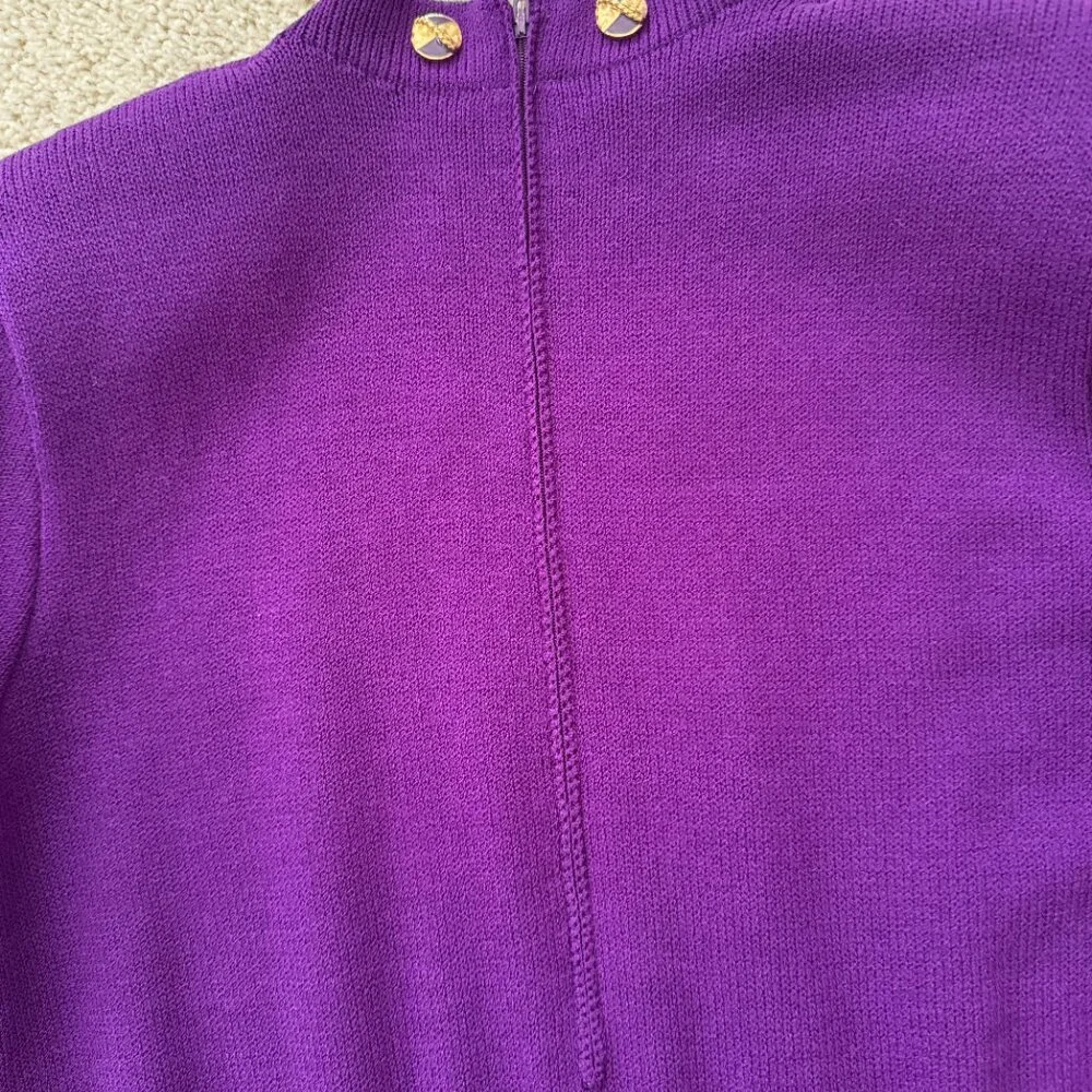 Timeless vintage,  long-sleeved St. John knit sweater dress, size 4 - Picture 9 of 12